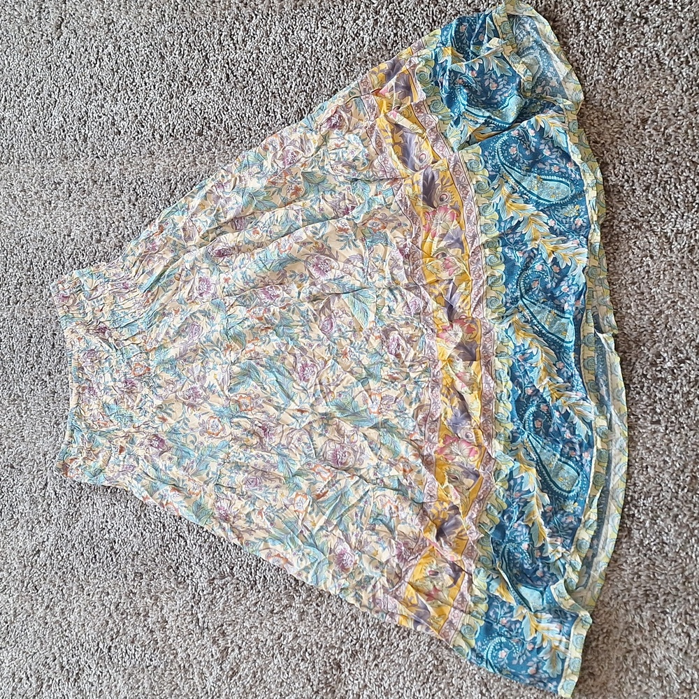 Amazon Fashion Floral Festive Bright Multi Colorful Skirt Size Small